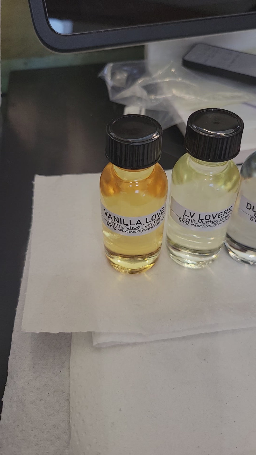 ***NEW Men's Fragrance Body Oils***(1 oz. Large Roll On)